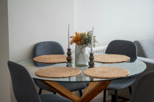 Comparaison des meilleures marques de peinture pour le mobilier DIY